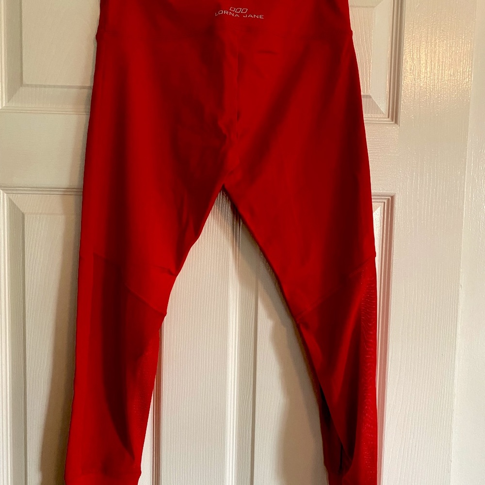 Never worn Lorna Jane Bright Red Leggings with Mesh